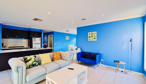 Blue Home By GoodLive - Your Accommodation 0