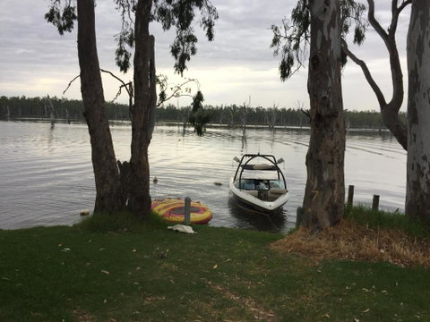 Bundalong Waterfront - Your Accommodation 1