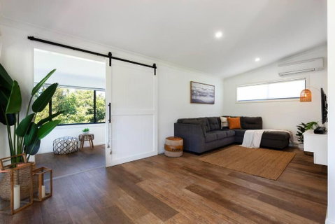 BUNGALOW1six - Your Accommodation 4