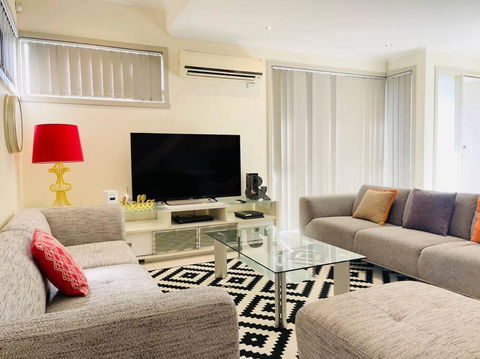 D104 Winston Fresh Fantastic - Your Accommodation 0