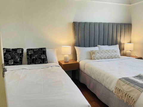 D139 Norfolk Cottage Stay - Your Accommodation 3