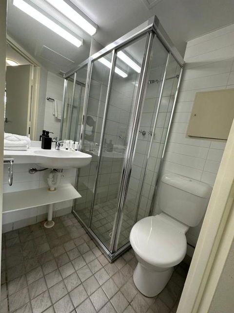 DCH On Mitchell - Your Accommodation 3