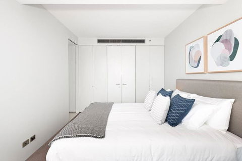DH707 - 1 Bedroom Unit Victoria St - Darlinghurst - Your Accommodation 1