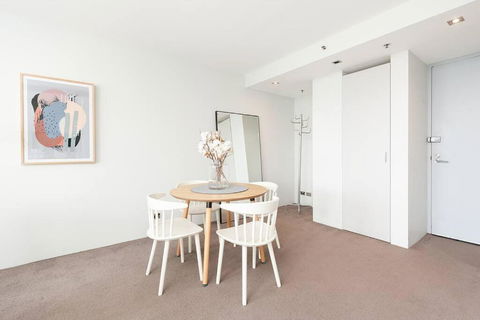 DH707 - 1 Bedroom Unit Victoria St - Darlinghurst - Your Accommodation 3