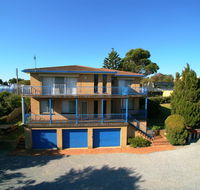 3 Bay Lane - Your Accommodation