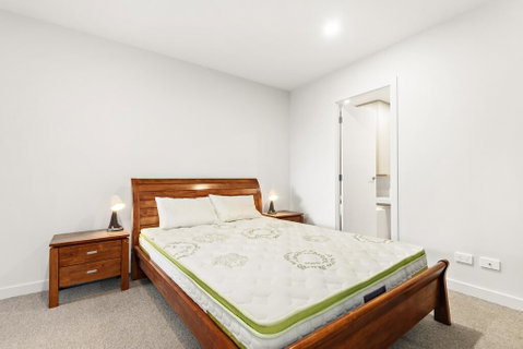 3 Bed Rooms Apartment Super Convenient Location - Your Accommodation 3