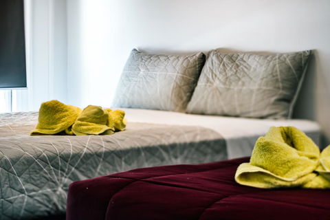 3 Bedroom Apartment / Spence St - Your Accommodation 2