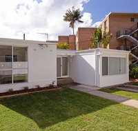 3 Lillian Street - fantastic house so close to the water - Your Accommodation