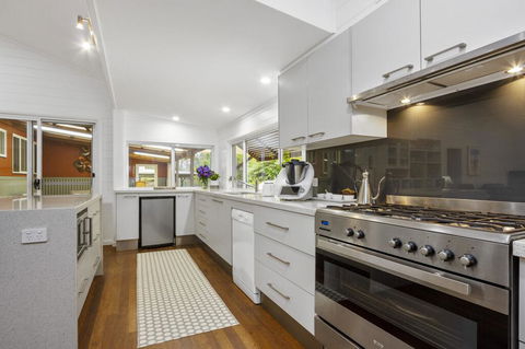 3 Macleay St, Narrawallee - Your Accommodation 1