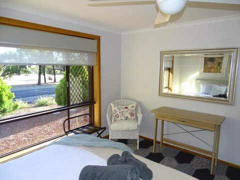 3 Pears On The Park McLaren Vale - Your Accommodation 1