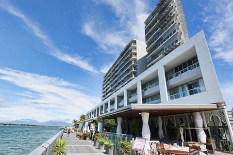 301 Harbour Lights - Your Accommodation 3