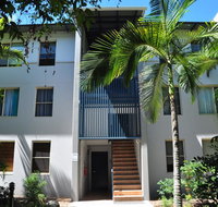 32/15 Rainbow Shores - Unit overlooking bushland with shared swimming pool spa and tennis court - Your Accommodation