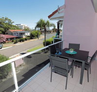 4 'Frangipani' 30 Leonard Avenue - spacious townhouse - Your Accommodation
