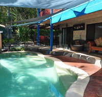 43 Double Island Drive - Two level holiday home with swimming pool. Located close to beach and CBD - Your Accommodation