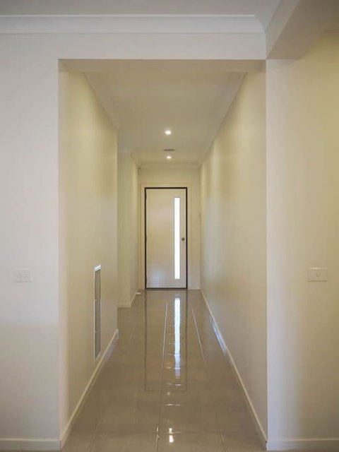5 Bed 2 Bath Big House - Your Accommodation 3