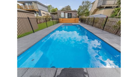 52 ON BAYVIEW - PET FRIENDLY (OUTSIDE ONLY) - Your Accommodation 2