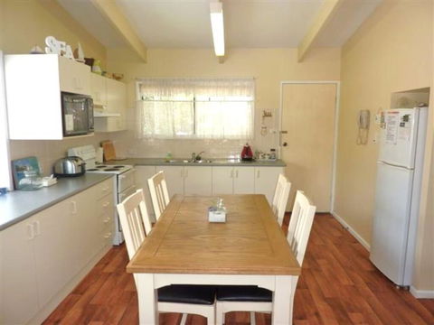 6 Normandy St - Charm At The Inlet - Your Accommodation 3