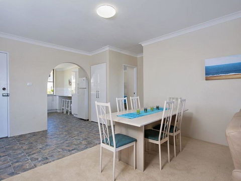7 The Dunes @ Fingal Bay - Your Accommodation 2