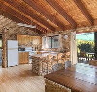 75 River Rd - Tabourie Hideaway - Your Accommodation