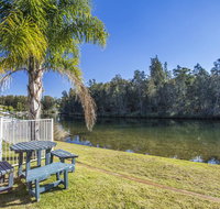 77 Lake Entrance Rd - Waterfront Wonder - Your Accommodation