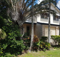 8 Hakea Place - Family Home on a Quiet Street Close to Beach  Shops Pet Friendly - Your Accommodation