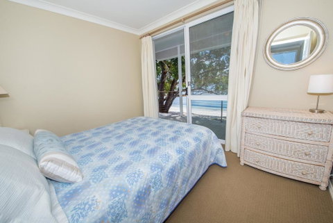 A Foreshore - Salamander Bay - Your Accommodation 1
