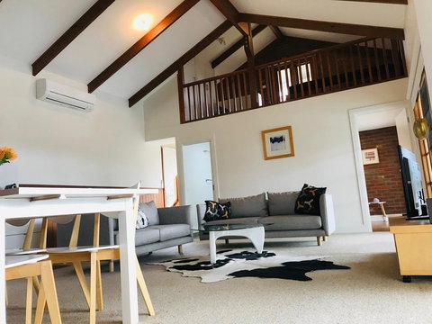 A Home Amongst The Gum Trees - Your Accommodation 1