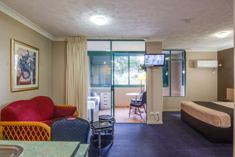 AAA Airport Albion Manor Apartments And Motel - Your Accommodation 3