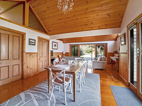 Abrahams On Bank - Your Accommodation 0