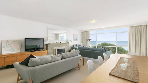 ABSOLUTE BEACHFRONT - FRANKSTON - Your Accommodation 0