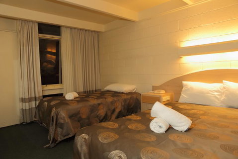 Absolute Lakes Entrance Motel - Your Accommodation 1