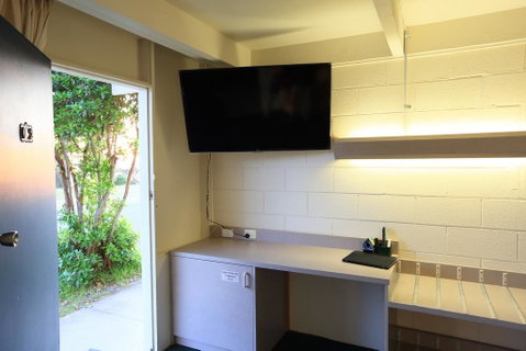 Absolute Lakes Entrance Motel - Your Accommodation 3