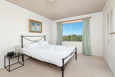 Absolute Water Front Coogee!!! - Your Accommodation 3