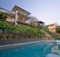 Absolute Waterfront Lakehouse Fishing Point Waterfront Pool Jetty - Your Accommodation