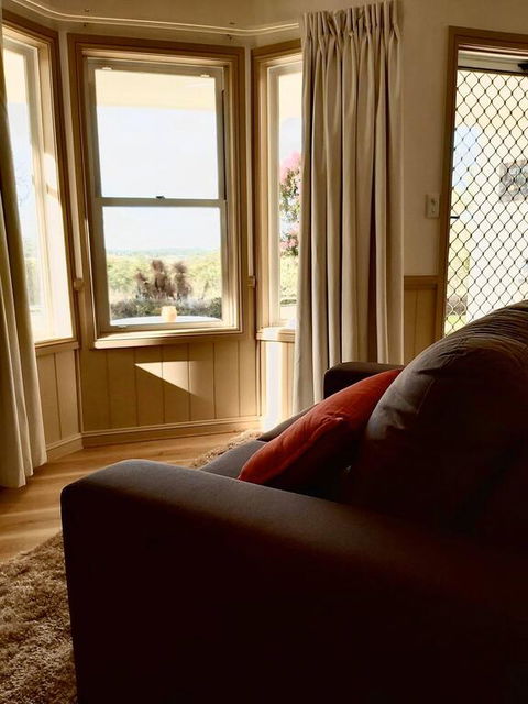 Accommodation Creek Cottages & Sundown View Suites - Your Accommodation 3