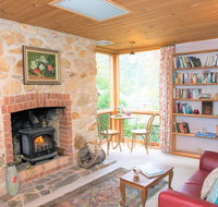 Adelaide Hills 'Camellia Cottage' - WiFi - Your Accommodation