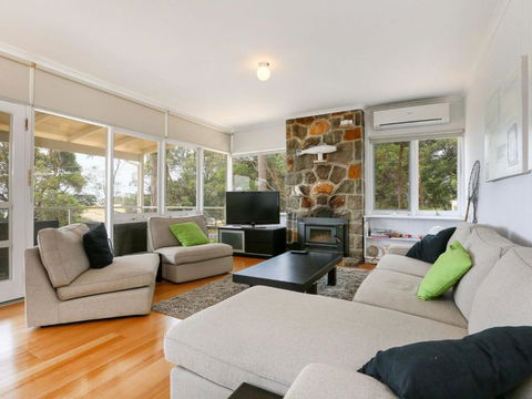 DROMANA BEACH SHACK - Your Accommodation 0