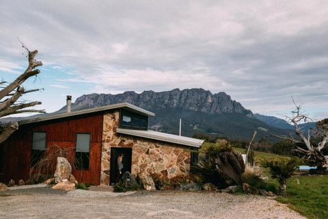 Eagles Nest Retreat - Your Accommodation 2