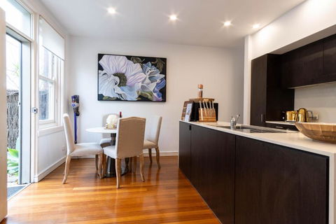 Eggie\'s Nest - Luxury City Apartment - Your Accommodation 0