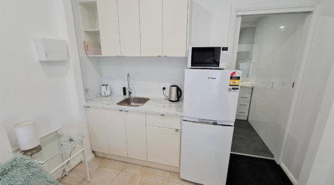 Esplanade Gateway - Your Accommodation 4