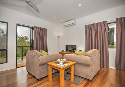 Eumundi Cottages - Cottage 2 - Your Accommodation 3