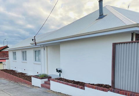 Executive Central Home - Your Accommodation 0