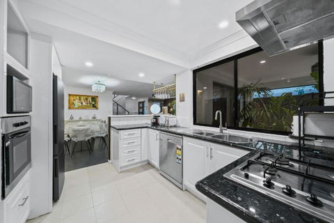 Equitice Winter Moonlight Villa - Your Accommodation 2