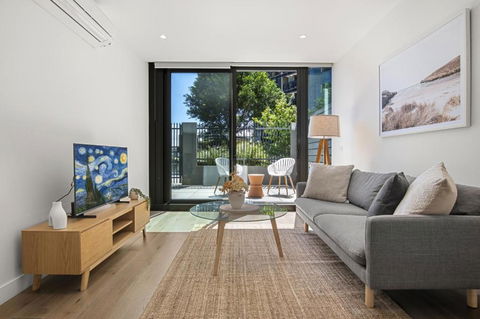 Fabulous 1-Bed With Pool And Private Courtyard - Your Accommodation 0