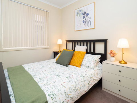 Family Comfort In Blakes Crossing Blakeview With A Short Walk To Shops And Supermarkets - Your Accommodation 4