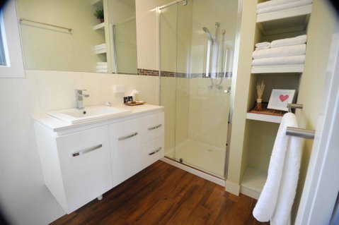 Gisborne Peak Winery Short Term Stays - Your Accommodation 4