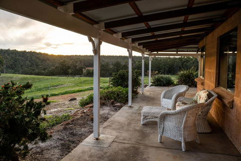 Glen Mervyn Lodge - Your Accommodation 3