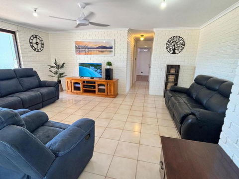 Golden Sunset-Shark Bay Denham - Your Accommodation 1