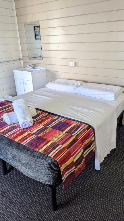GRAND CENTRAL HOTEL PROSERPINE - Your Accommodation 0