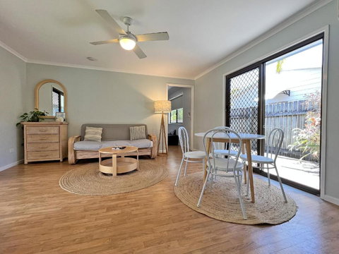 HAPPY DAZE - Your Accommodation 2